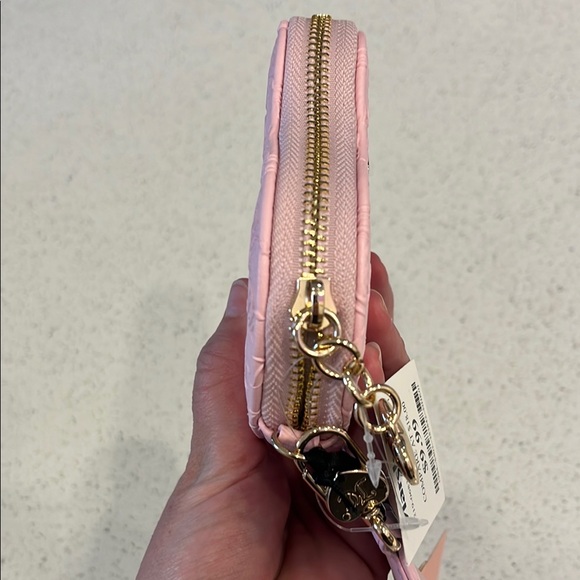 Juicy Couture Pink Heart Key & Card Holder - Picture 5 of 6